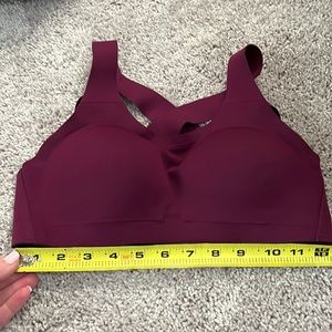 LULULEMON Cross Back Enlite High Support Bra sz 32B
